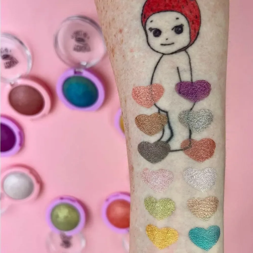 Dolls Kill medusa makeup